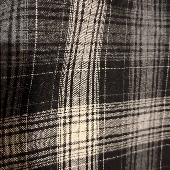 NWOT - RVCA Button down Shirt - Picture 5 of 5